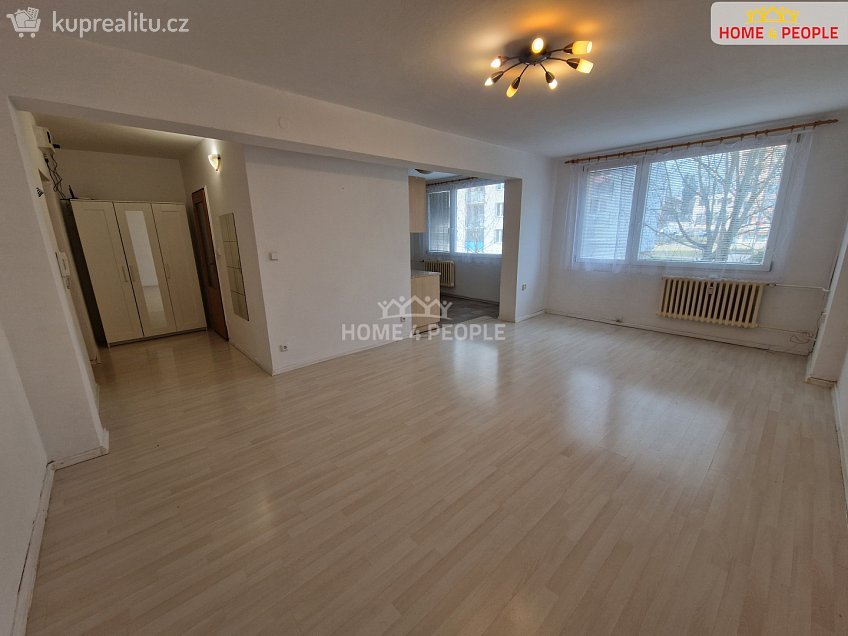 Pronájem bytu 2+kk 42 m^2 Jana Švermy, Benešov 