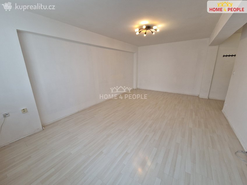 Pronájem bytu 2+kk 42 m^2 Jana Švermy, Benešov 