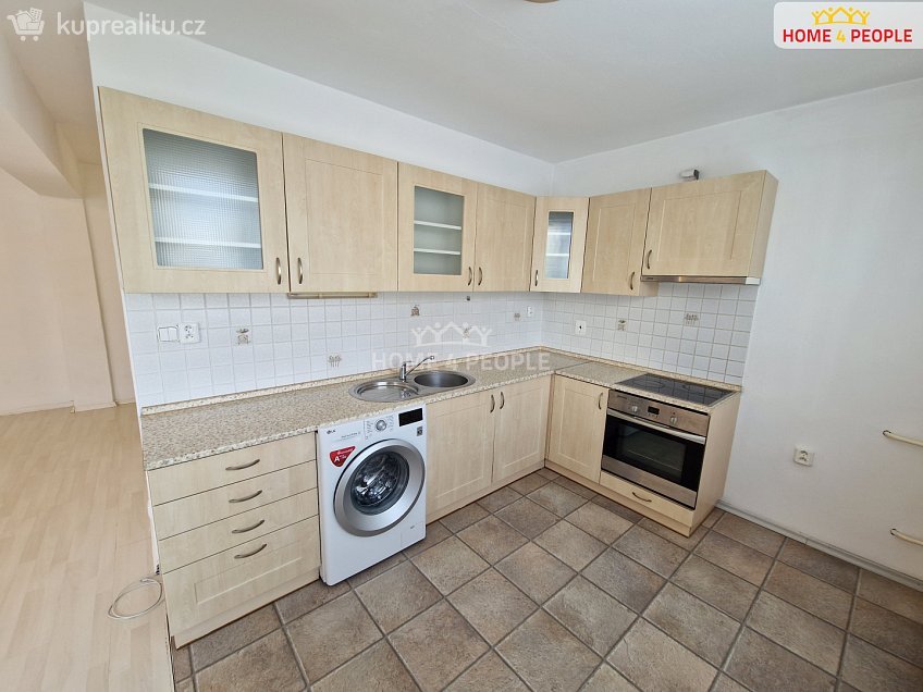 Pronájem bytu 2+kk 42 m^2 Jana Švermy, Benešov 