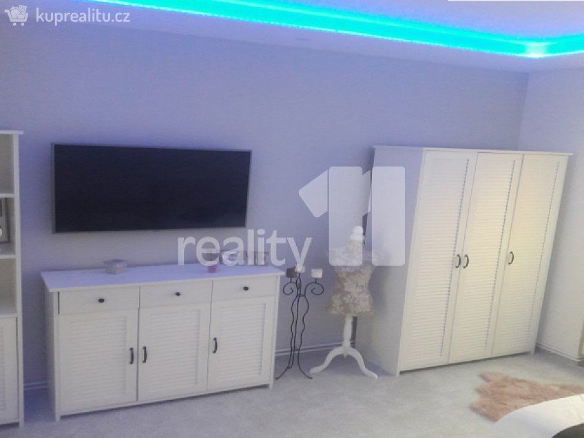 Pronájem bytu 1+1 37 m^2 Česká, Česká Lípa 