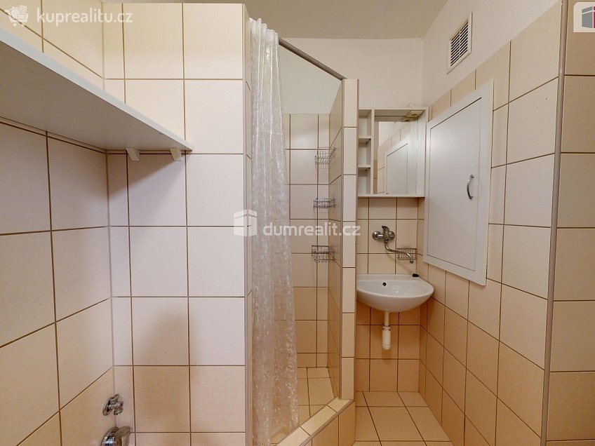 Pronájem bytu 1+1 27 m^2 29. dubna, Ostrava 