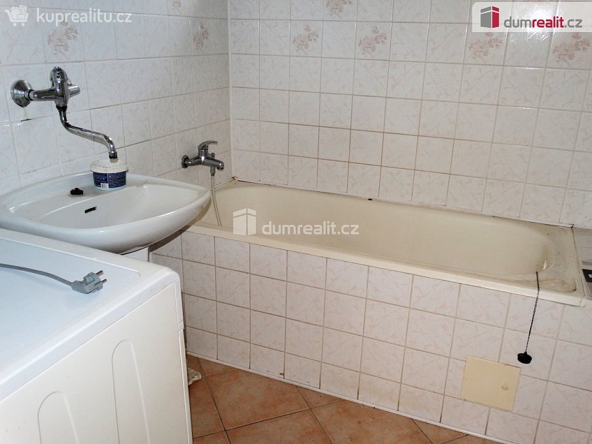 Pronájem  rodinného domu 180 m^2 Hradčovice, Hradčovice 