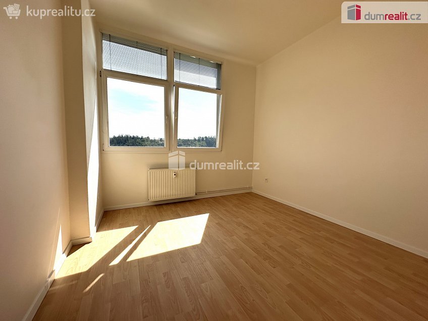 Pronájem bytu 2+kk 35 m^2 náměstí Míru, Zruč nad Sázavou 