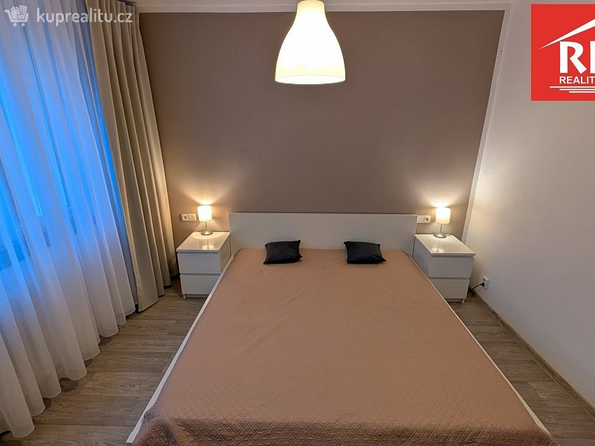 Prodej bytu 4+1 76 m^2 Hrnčířská 2141, Cheb 