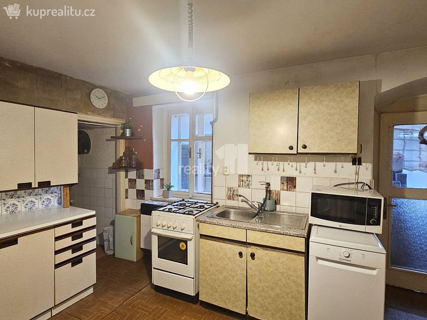 Prodej  rodinného domu 64 m^2 Skalička, Mšené-lázně 