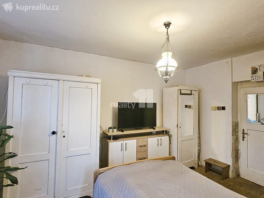 Prodej  rodinného domu 64 m^2 Skalička, Mšené-lázně 