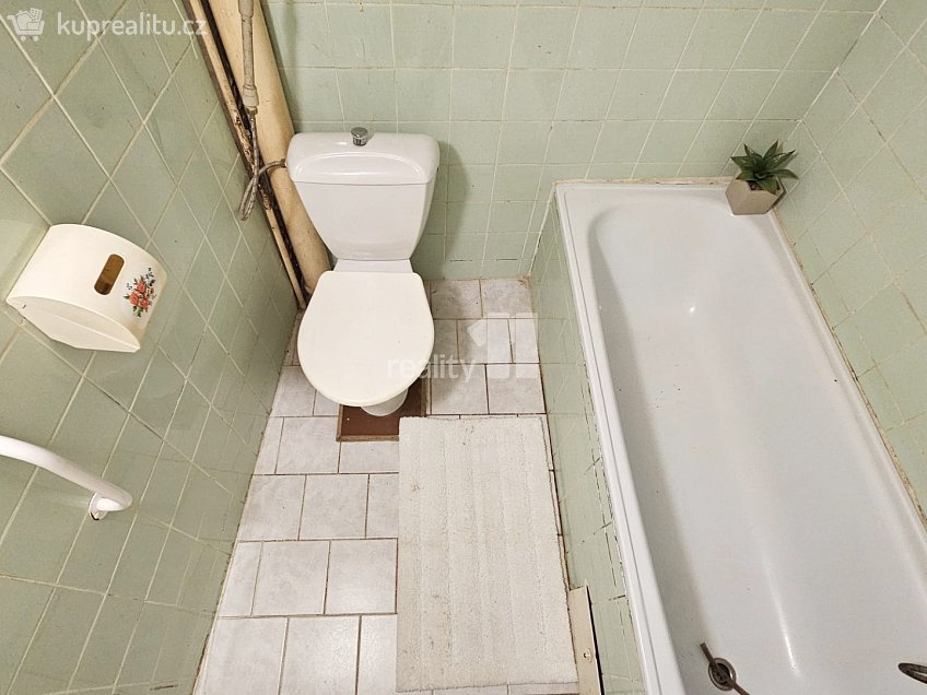 Prodej  rodinného domu 64 m^2 Skalička, Mšené-lázně 