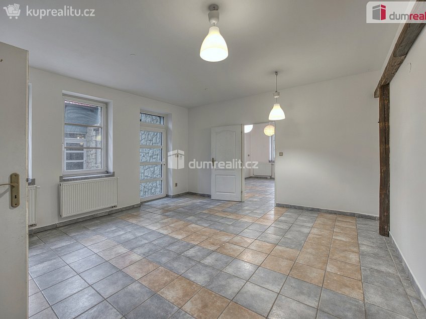 Pronájem bytu 3+kk 100 m^2 Janáčkova, Neratovice 