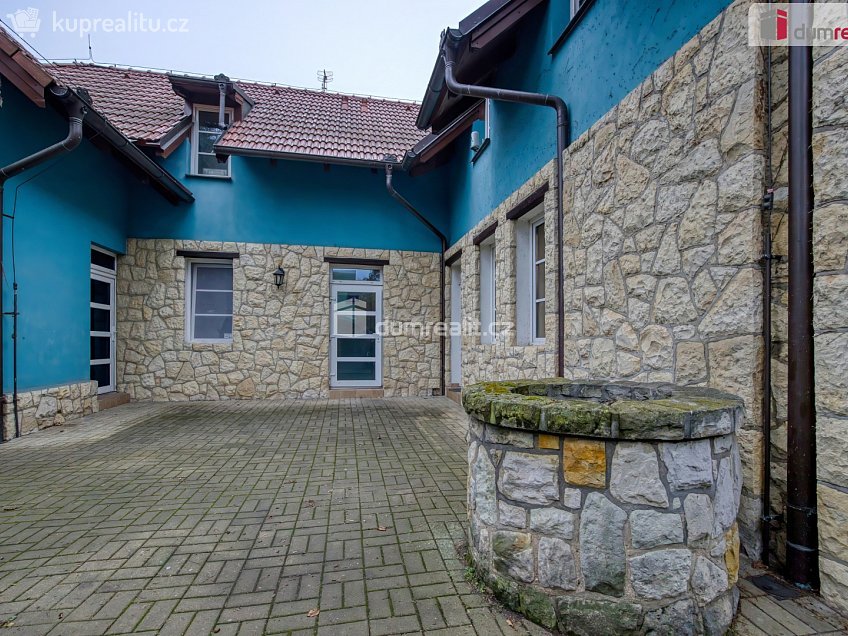 Pronájem bytu 3+kk 100 m^2 Janáčkova, Neratovice 