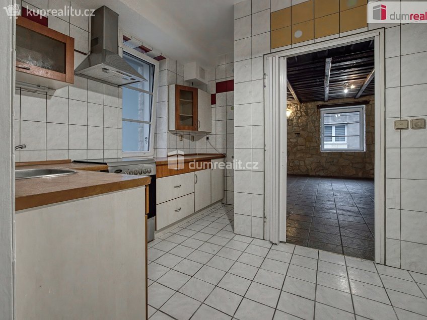 Pronájem bytu 3+kk 100 m^2 Janáčkova, Neratovice 