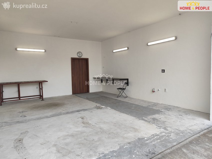 Pronájem  skladu 59 m^2 Vzdálená, Praha-Březiněves 