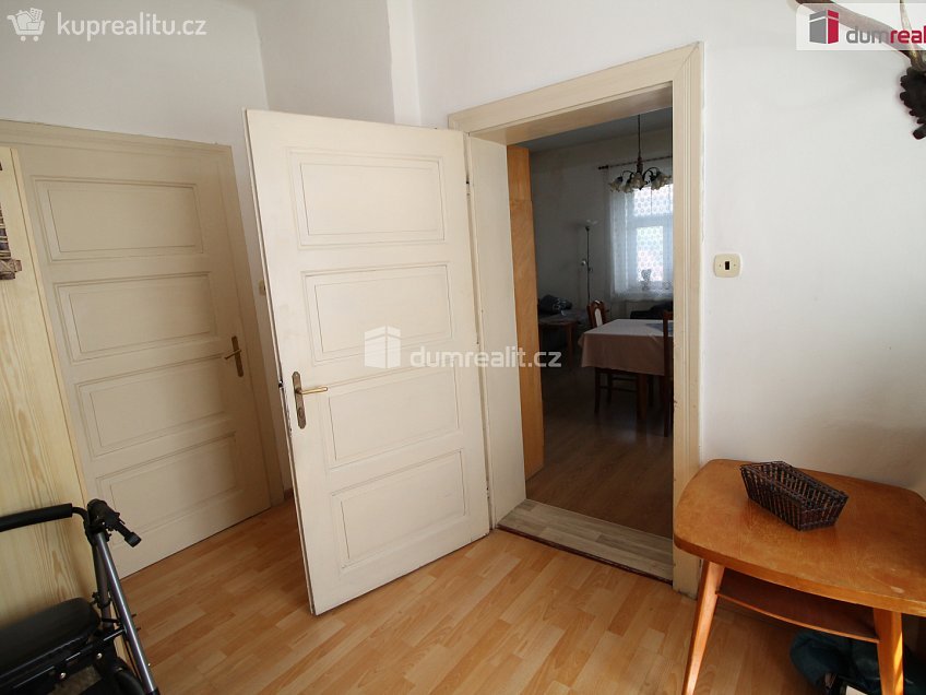 Prodej bytu 2+1 82 m^2 Na Průhonu, Mariánské Lázně 