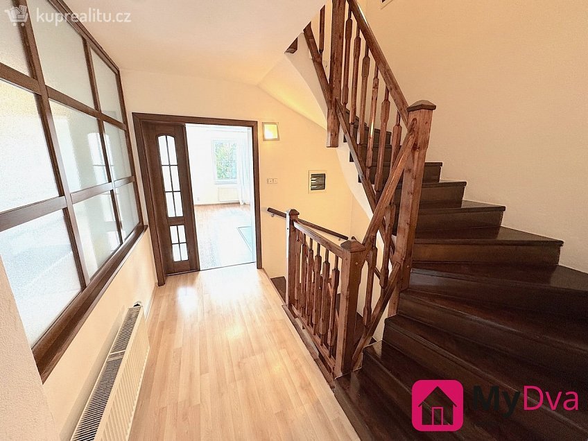 Pronájem  rodinného domu 220 m^2 M. Horákové, Třebíč 