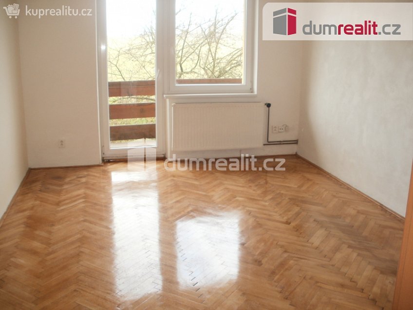 Pronájem bytu 3+1 92 m^2 Branky, Branky 