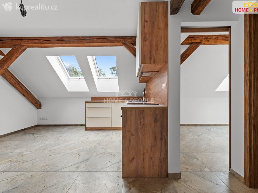 Pronájem bytu 3+kk 44 m^2 Chrášťany, Chrášťany 