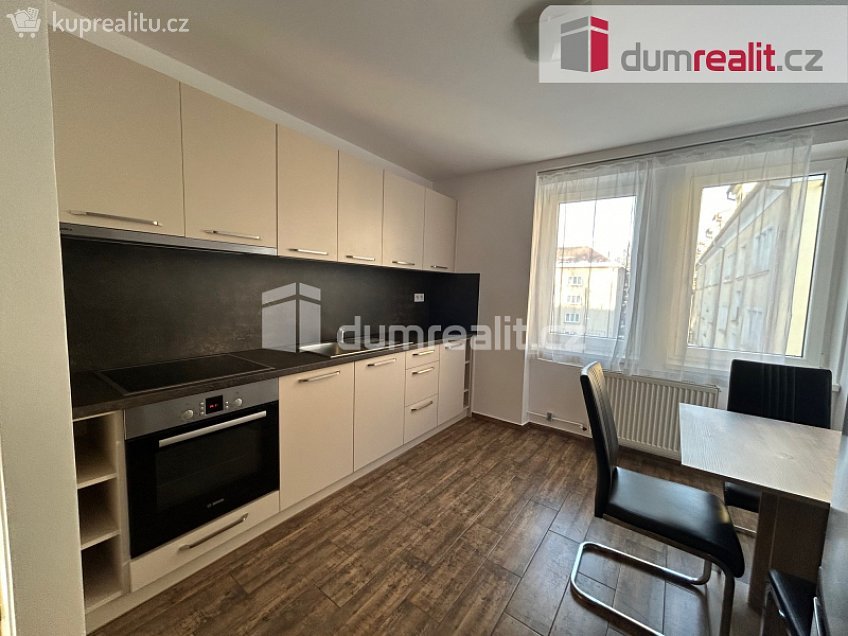 Pronájem bytu 2+1 60 m^2 Na Magistrále, Kolín 