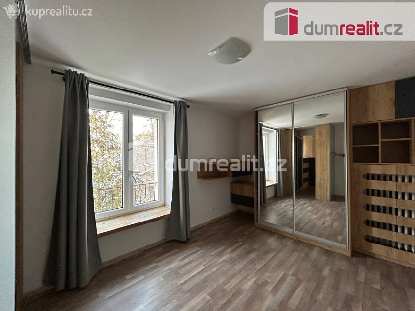 Pronájem bytu 2+1 60 m^2 Na Magistrále, Kolín 