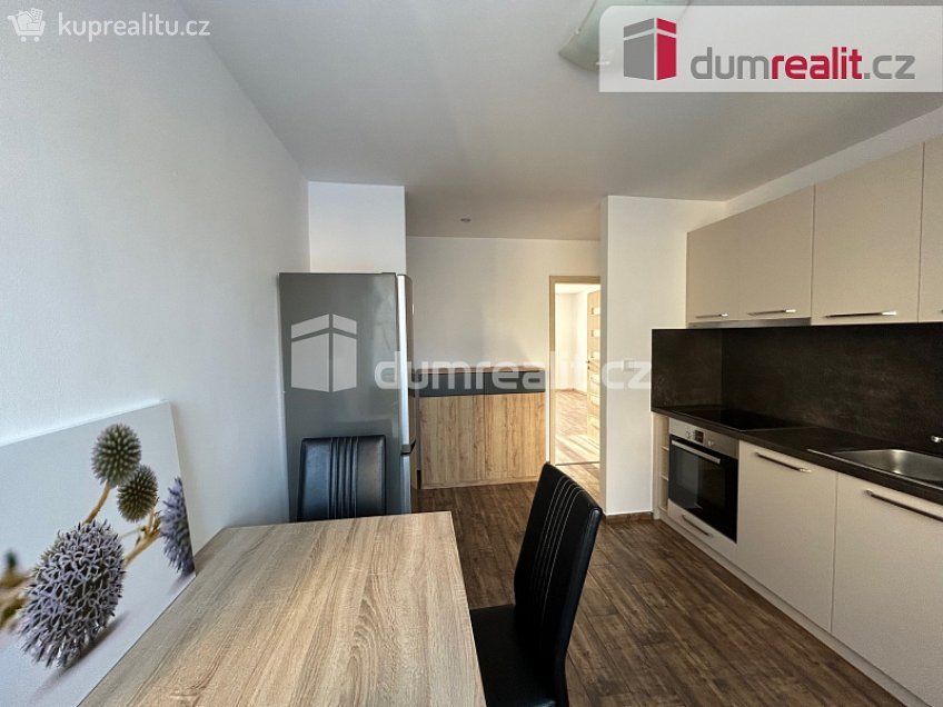 Pronájem bytu 2+1 60 m^2 Na Magistrále, Kolín 