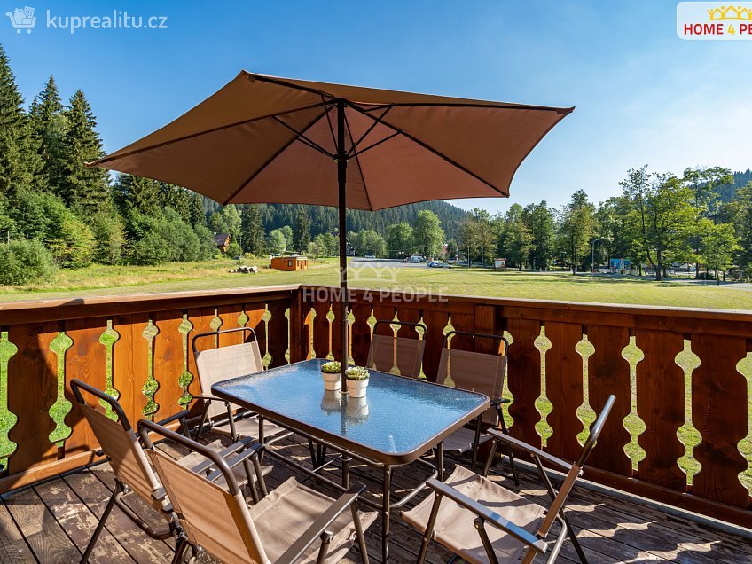 Prodej bytu 4+kk 135 m^2 Velké Karlovice, Velké Karlovice 