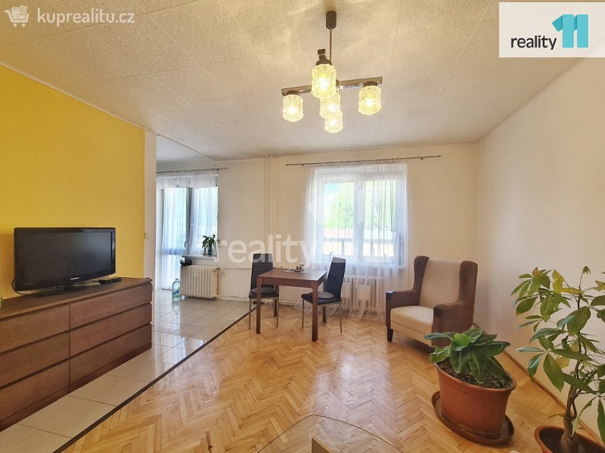 Pronájem bytu 2+1 50 m^2 U Růžáku, Nymburk 