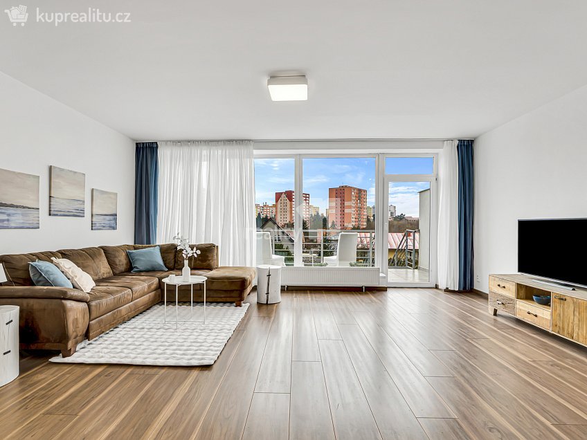 Prodej  rodinného domu 270 m^2 K hájovně, Praha-Libuš 