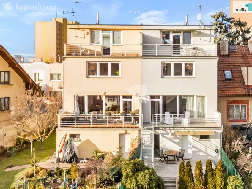 Prodej  rodinného domu 270 m^2 K hájovně, Praha-Libuš 