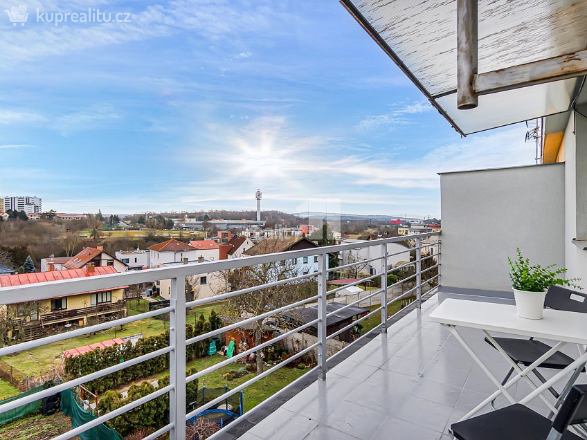 Prodej  rodinného domu 270 m^2 K hájovně, Praha-Libuš 