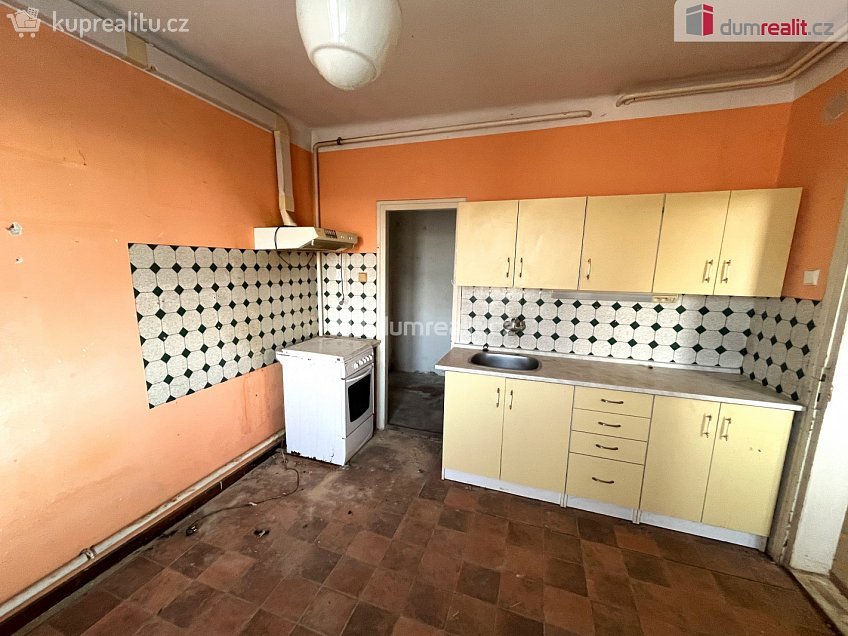 Prodej  rodinného domu 120 m^2 Vážany, Vážany 