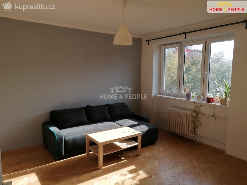 Pronájem bytu 1+1 38 m^2 Bajkalská, Praha 10 