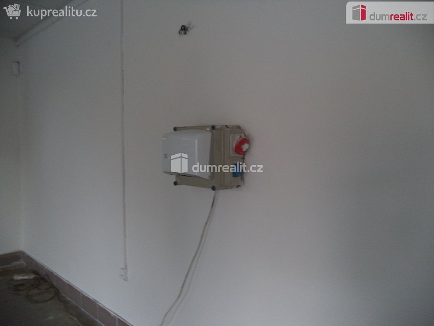 Pronájem  komerční reality 80 m^2 Mánesova, Havířov 