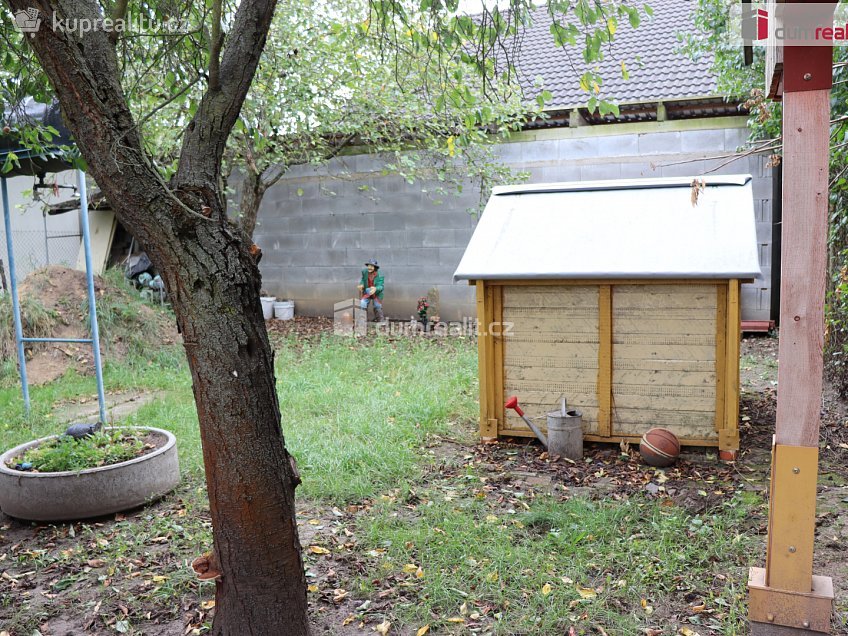 Prodej  stavebního pozemku 904 m^2 Jevišovka, Jevišovka 
