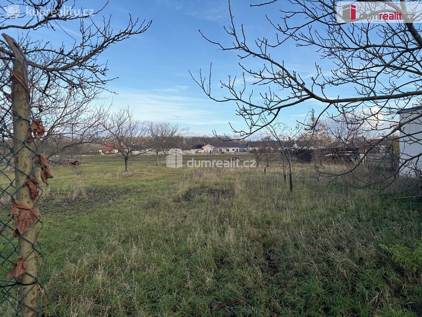 Prodej  stavebního pozemku 904 m^2 Jevišovka, Jevišovka 