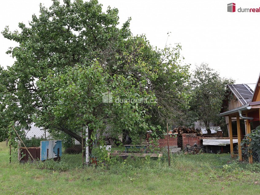 Prodej  stavebního pozemku 904 m^2 Jevišovka, Jevišovka 