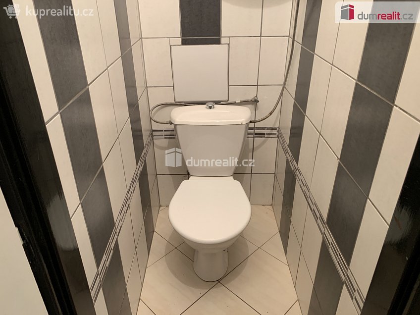 Prodej bytu 3+1 84 m^2 Všeradice, Všeradice 