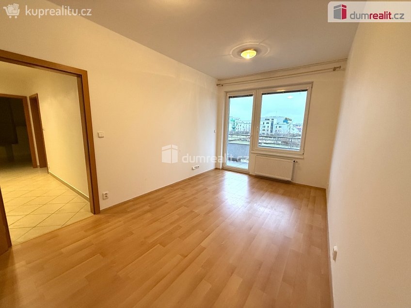 Pronájem bytu 2+kk 72 m^2 Miroslava Hajna, Praha 18 