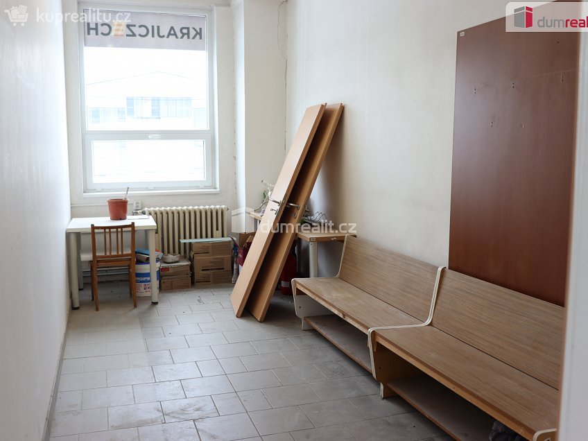 Pronájem  kanceláře 3276 m^2 Libušina, Olomouc 