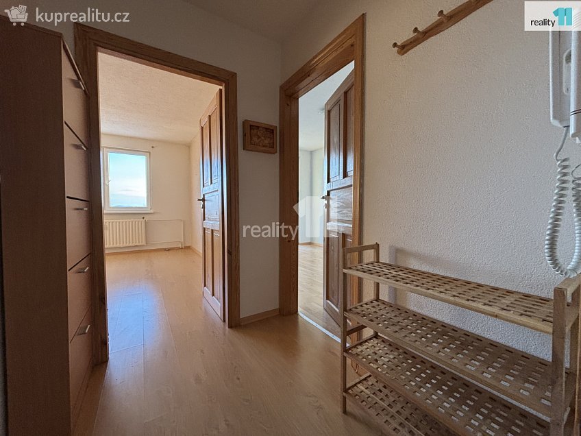 Pronájem bytu 2+kk 40 m^2 Okružní, Česká Lípa 