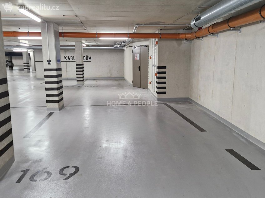 Pronájem  garáže 21 m^2 Bratislavská, Brno 