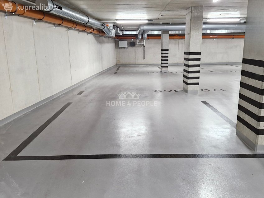 Pronájem  garáže 21 m^2 Bratislavská, Brno 