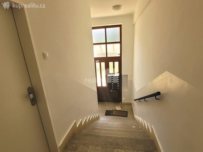 Prodej bytu 2+1 53 m^2 Myslivečkova, Praha 6 