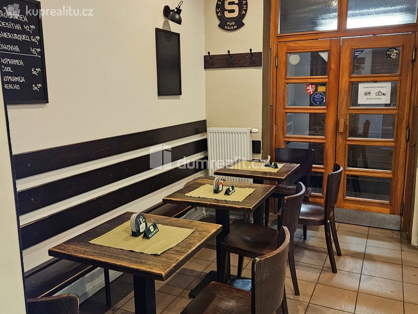 Pronájem  obchodních prostor 92 m^2 Davídkova, Praha 8 