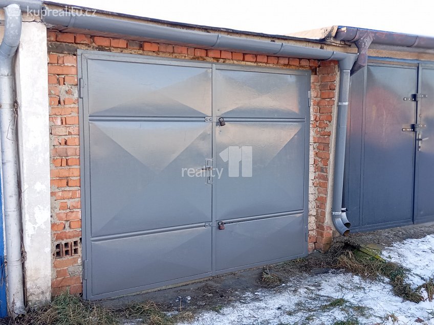 Prodej  garáže 19 m^2 Hodonín, Hodonín 