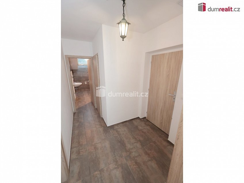 Pronájem bytu 3+kk 67 m^2 P. Bezruče, Neratovice 