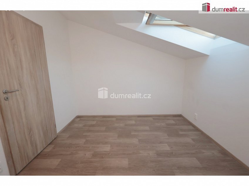 Pronájem bytu 3+kk 67 m^2 P. Bezruče, Neratovice 