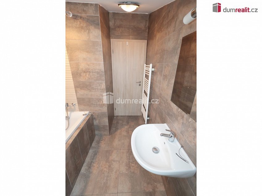 Pronájem bytu 3+kk 67 m^2 P. Bezruče, Neratovice 