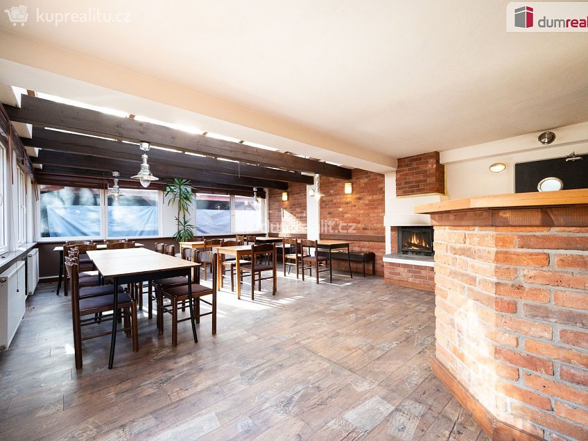 Prodej  restauračního zařízení 297 m^2 Na Výši, Boršov nad Vltavou 