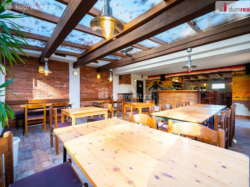 Prodej  restauračního zařízení 297 m^2 Na Výši, Boršov nad Vltavou 