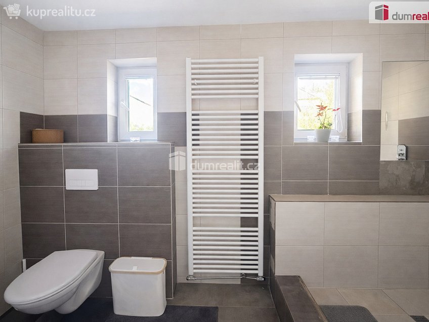 Prodej  rodinného domu 380 m^2 Chabařovice, Chabařovice 