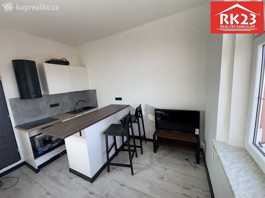 Pronájem bytu 2+kk 38 m^2 Husova 156, Mariánské Lázně 