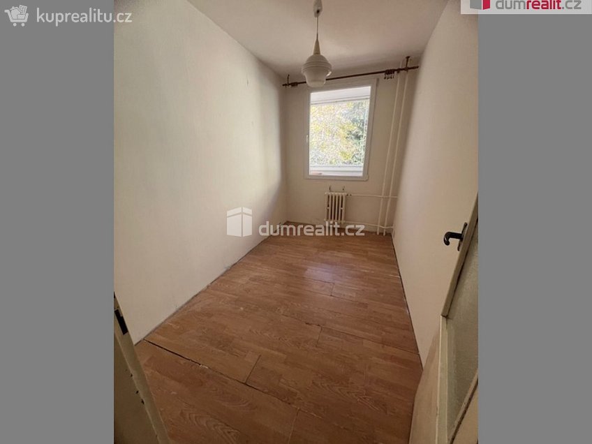 Pronájem bytu 3+kk 64 m^2 Cvikovská, Praha 9 